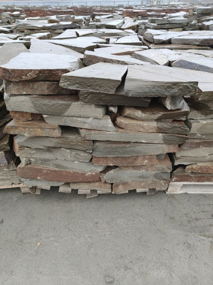 Плитняк песчаник серо-зелёный для мощения 60-65 мм купить в Карпинске