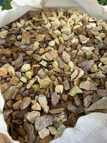 Златолит персиковый декоративная каменная крошка купить в Карпинске