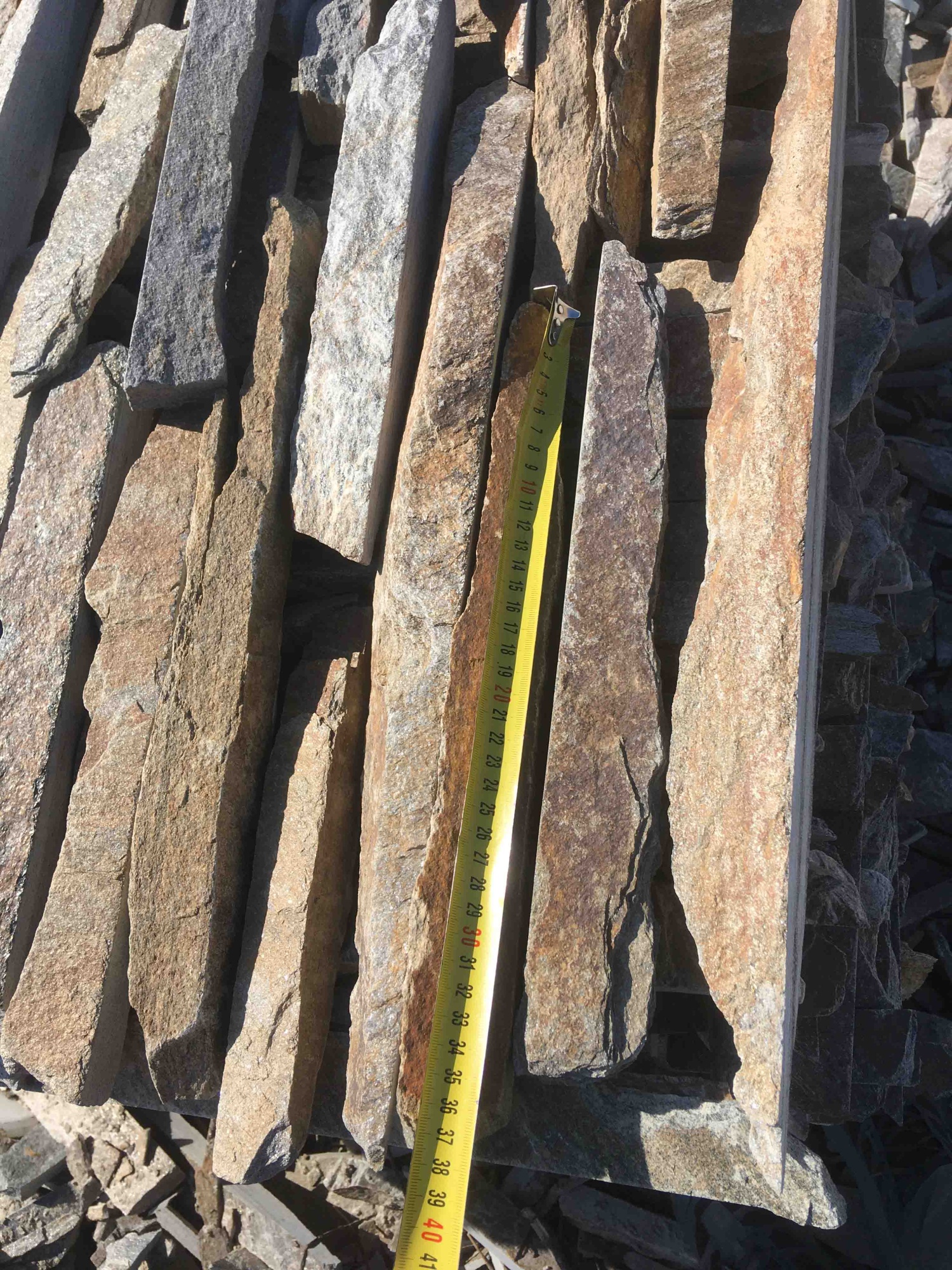 Горбушка златолит мультиколор для облицовки купить в Карпинске