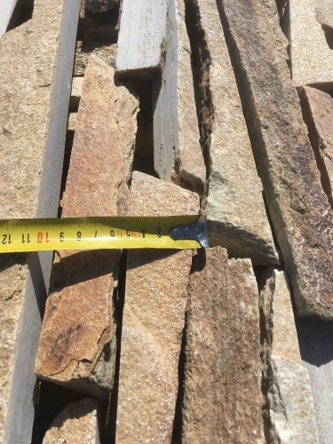 Горбушка златолит золотистый для облицовки купить в Карпинске