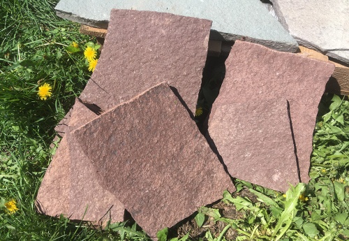 Плитняк лемезит бордовый для цоколя 1,5-2 см купить в Карпинске