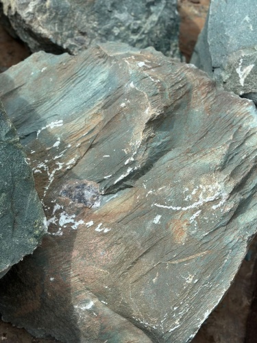 Ландшафтные глыбы зелёные 200-500 килограмм купить в Карпинске