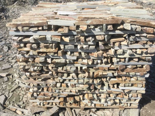 Горбушка златолит золотистый для облицовки купить в Карпинске