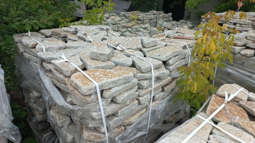 Гранитный плитняк галтованный для парковки купить в Карпинске