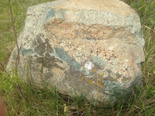 Гигантские зелёные валуны для ландшафтного дизайна весом более 5 тонн купить в Карпинске