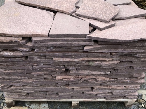 Плитняк лемезит бордовый для облицовки цоколя 20-25 мм  купить в Карпинске