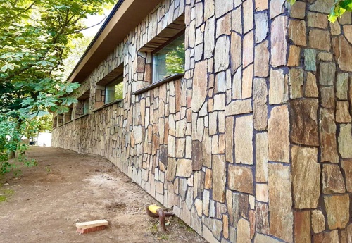 Плитняк кора дерева для цоколя, отмостки купить в Карпинске