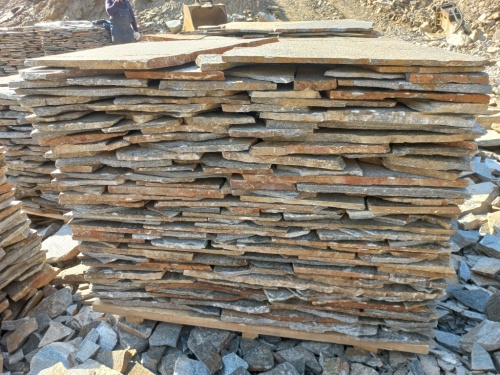 Плитняк серицит облицовочный 10-20мм купить в Карпинске