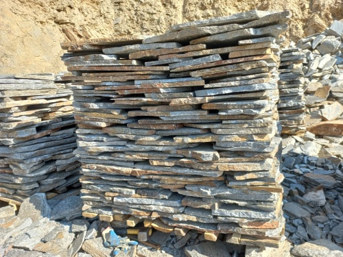 Плитняк серицит облицовочный 10-20мм купить в Карпинске